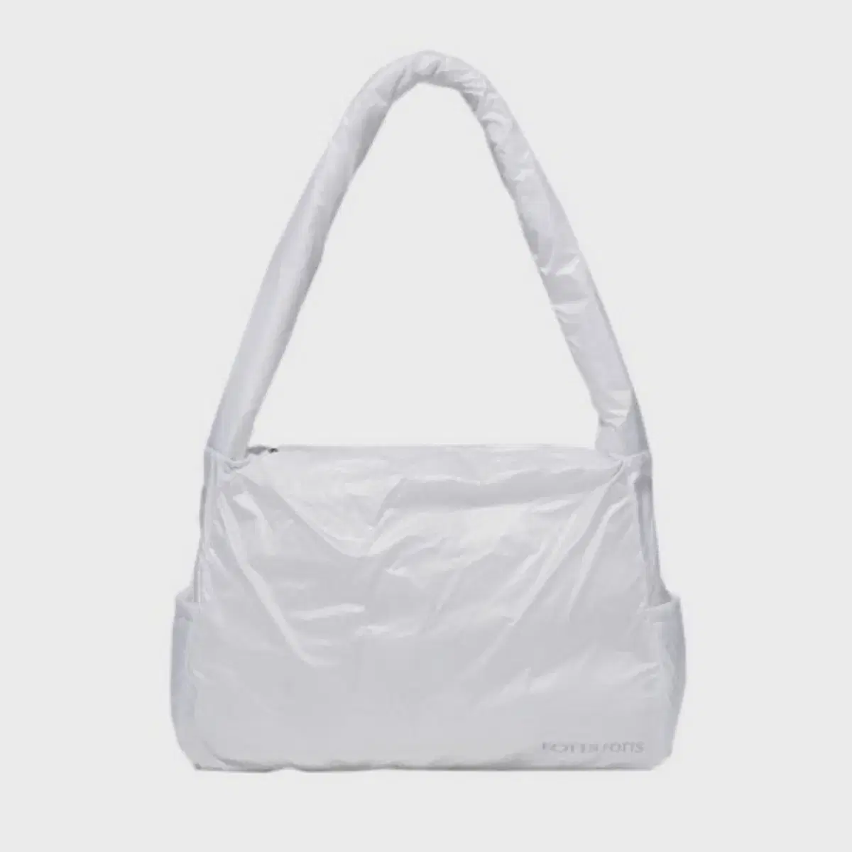 포츠포츠 푸퍼백 PUFFER BAG BIG WHITE