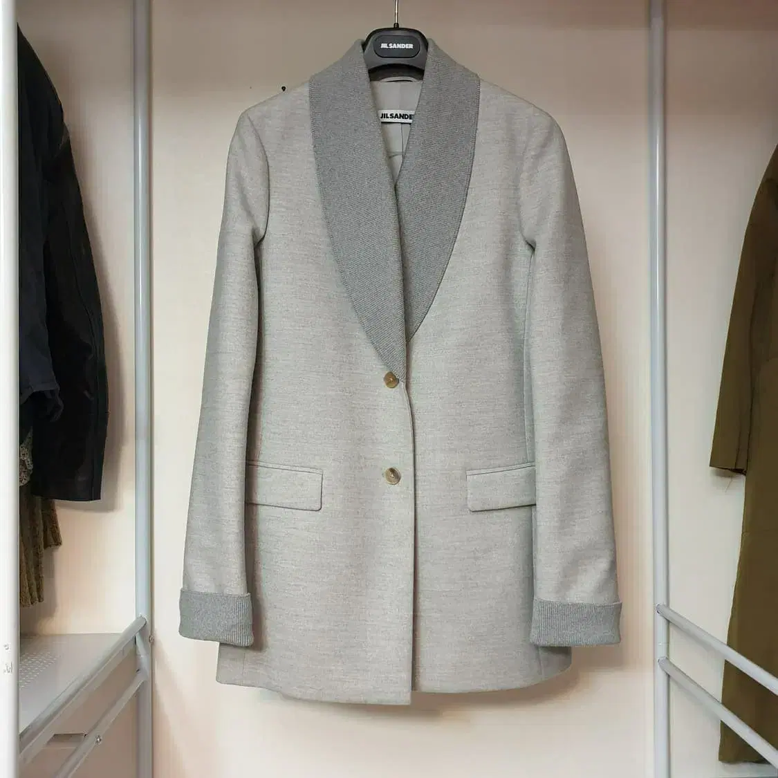 (Not pictured)JIL SANDER Jil Sander shawlKara sleeve knitColored wool cashmere coat