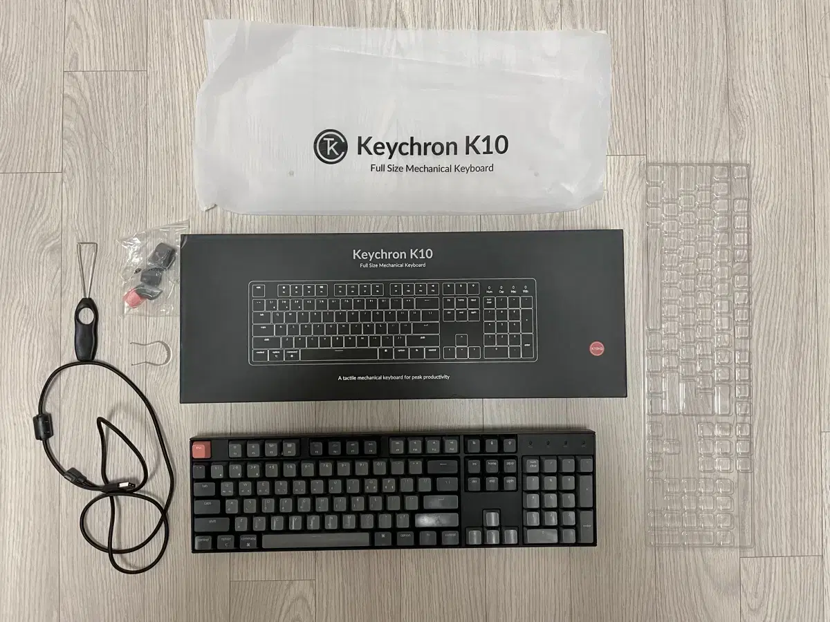 키크론 Keychron K10 RGB 핫스왑 갈축