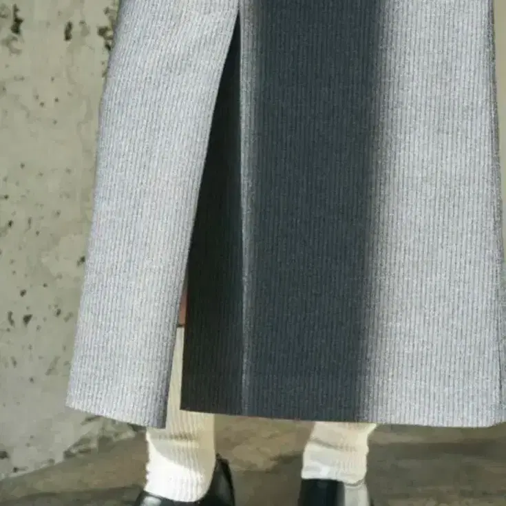 [새상품] ged샵게드 21fw stripe long skirt 그레이