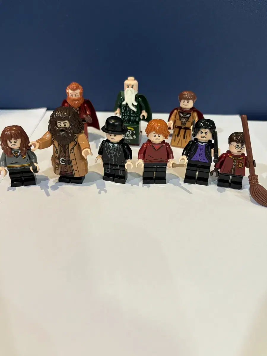 9 LEGO Harry Potter minifigures