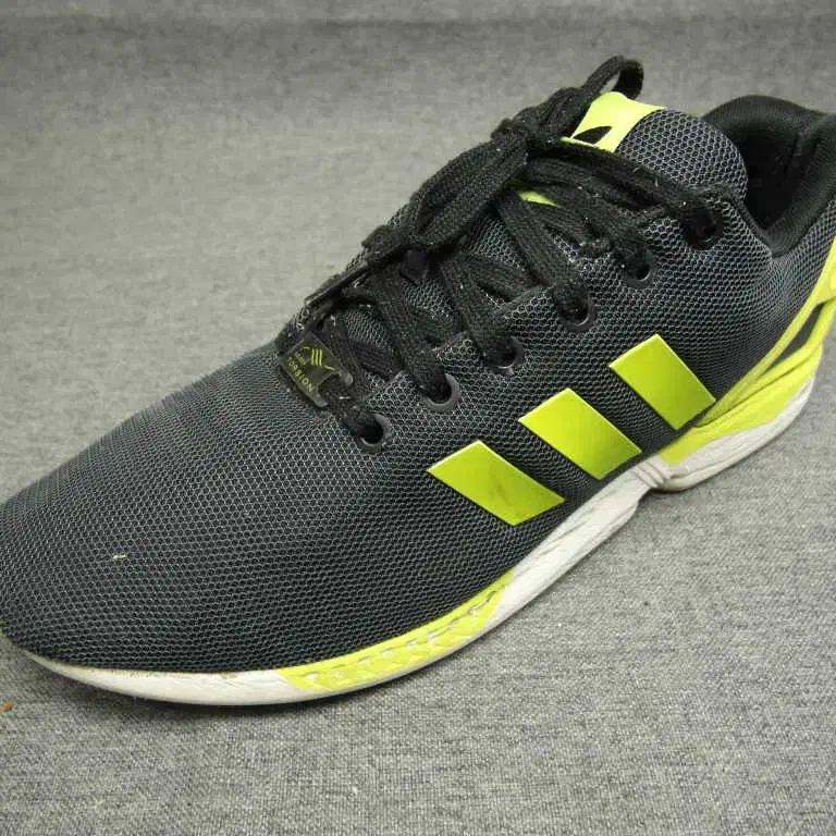 270/g7-097/아디다스 토션 ZX FLUX 운동화/구제특별시