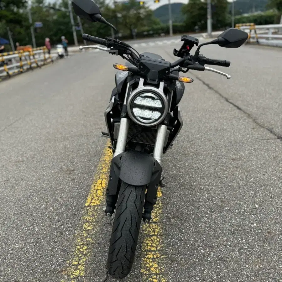 혼다 cb300r 2019년형 abs 짧은키로수 판매합니다