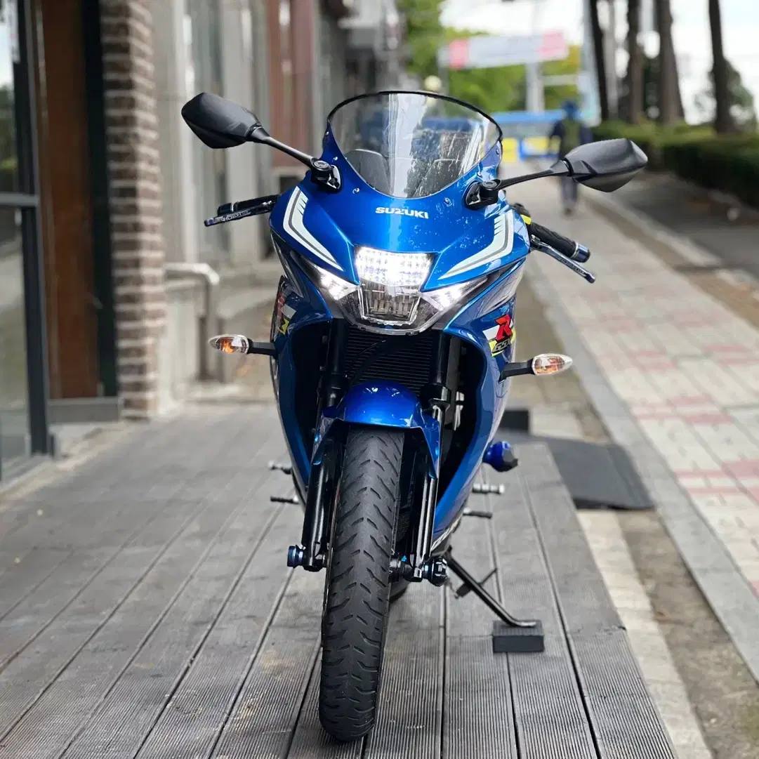 gsx r125 2018년식 깔끔한차량 판매