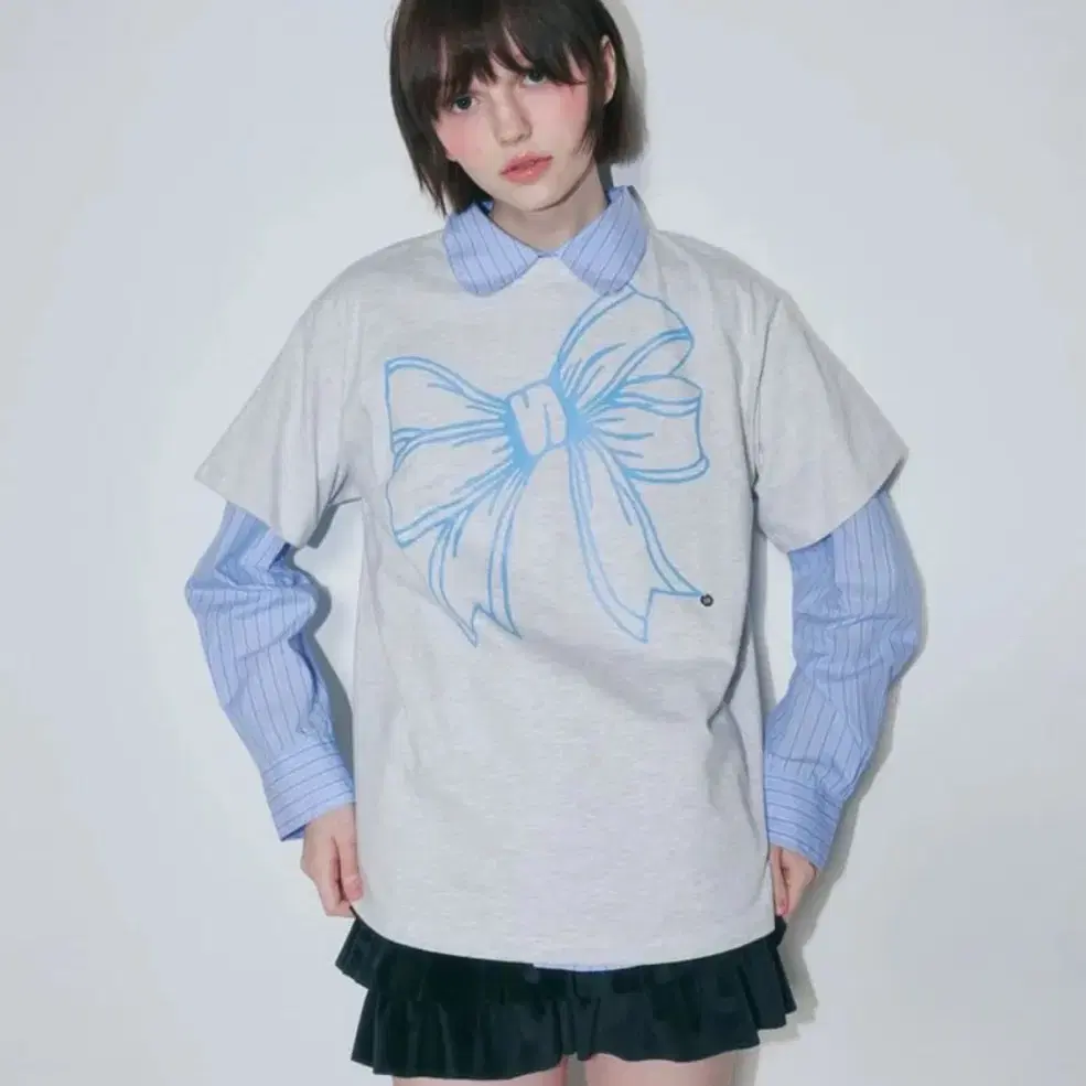 론론 빅리본 티셔츠 BIG RIBBON LINE T SHIRT WHITE