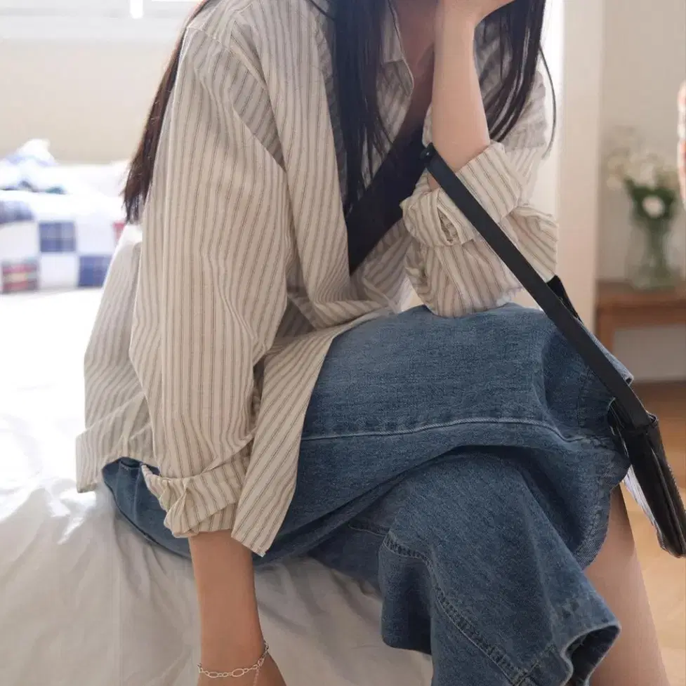 더버터크림 Sheer cotton stripe shirt