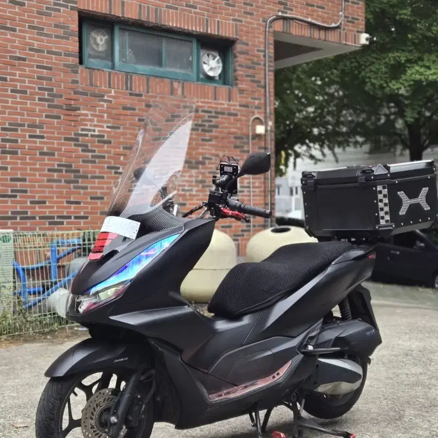 구변완료)pcx125 / 21년식 / 8.1만Km / 알탑셋팅 팝니다