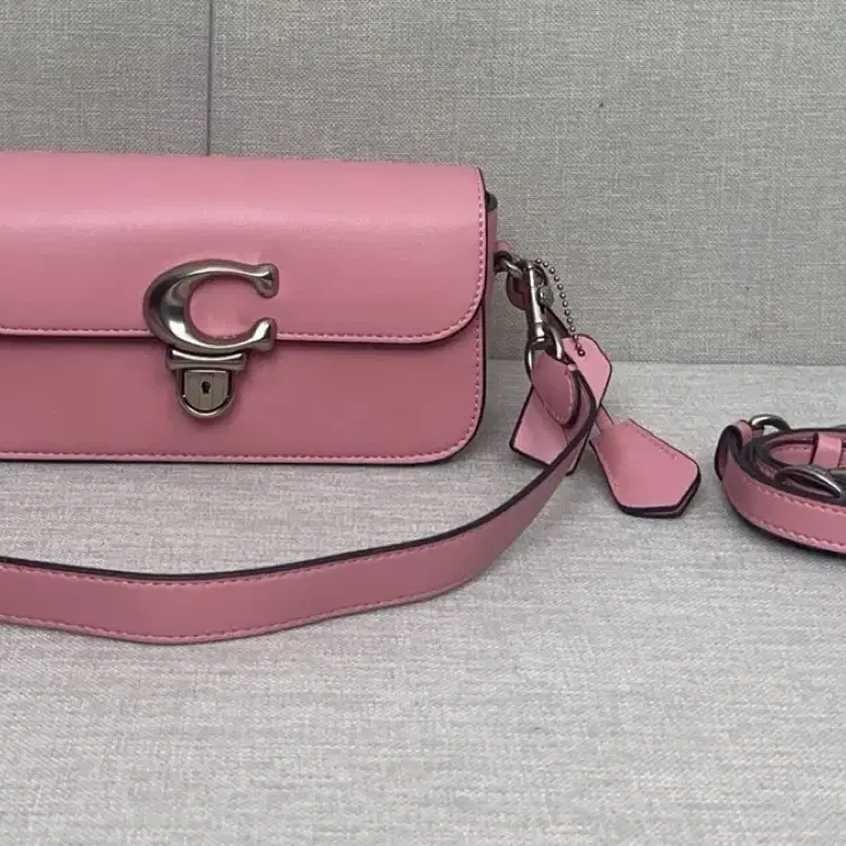 코치 COACH CE331 여성 스튜디오 바게트 백 연핑크,브리운