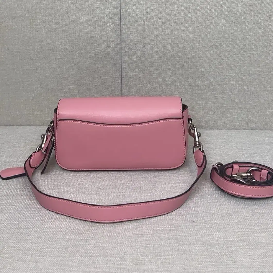 코치 COACH CE331 여성 스튜디오 바게트 백 연핑크,브리운