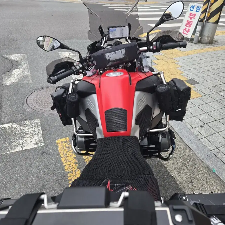 16년식 1200gsa 어드방 팔아요