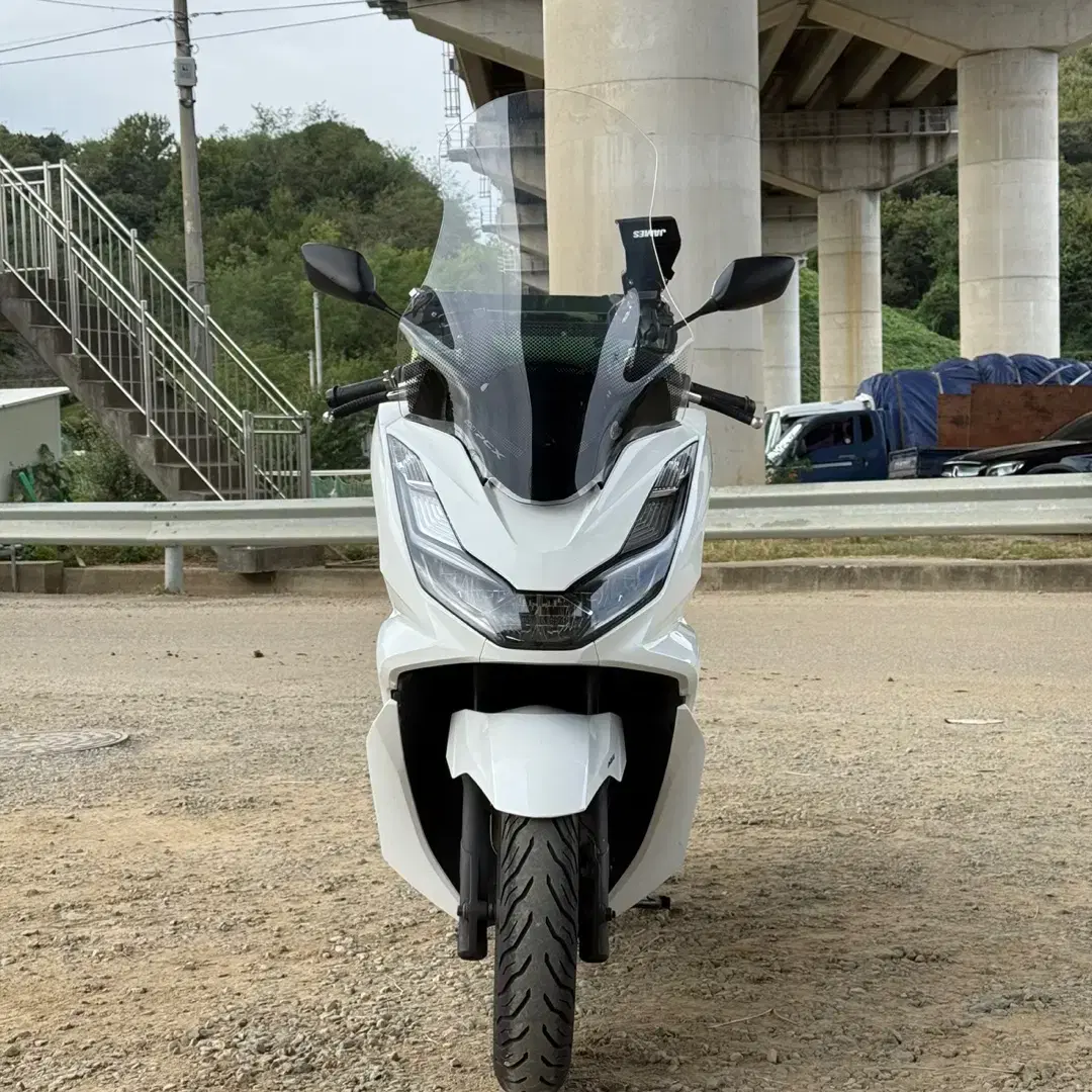 혼다 PCX125 21년식 저렴하게 판매합니다