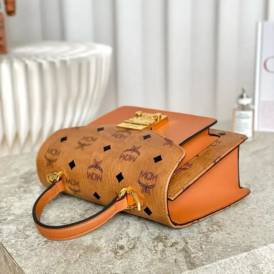 사첼 스몰 MCM Tracy Visetos Satchel Small