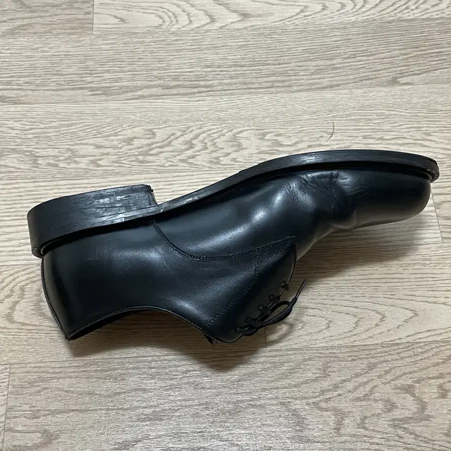 mmrb Thursday (cow leather) 250