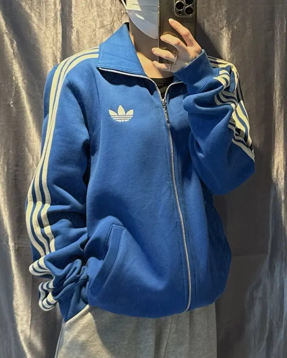 L Adidas Firebird bloo Tracktop