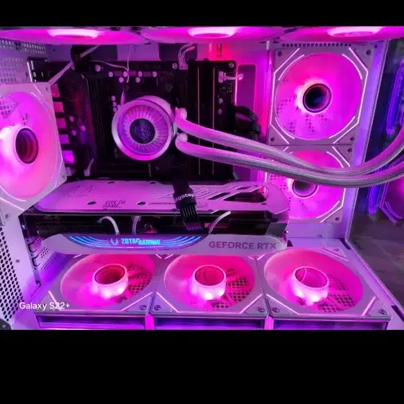 7800X3D RTX4080SUPER 최강게이밍 컴퓨터