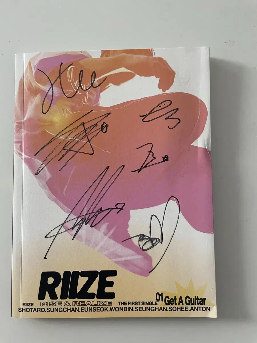 Rize 6-person signed album