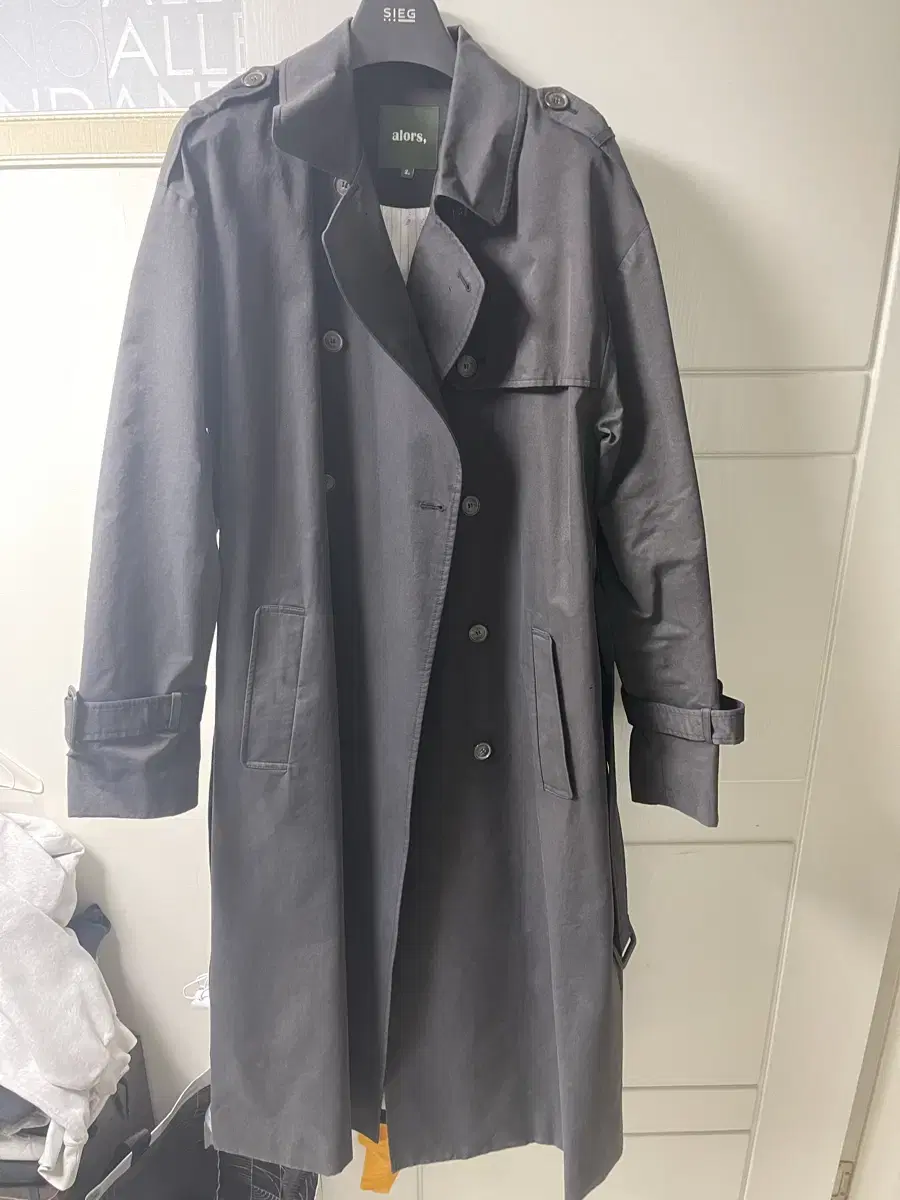 Alos trench coat black