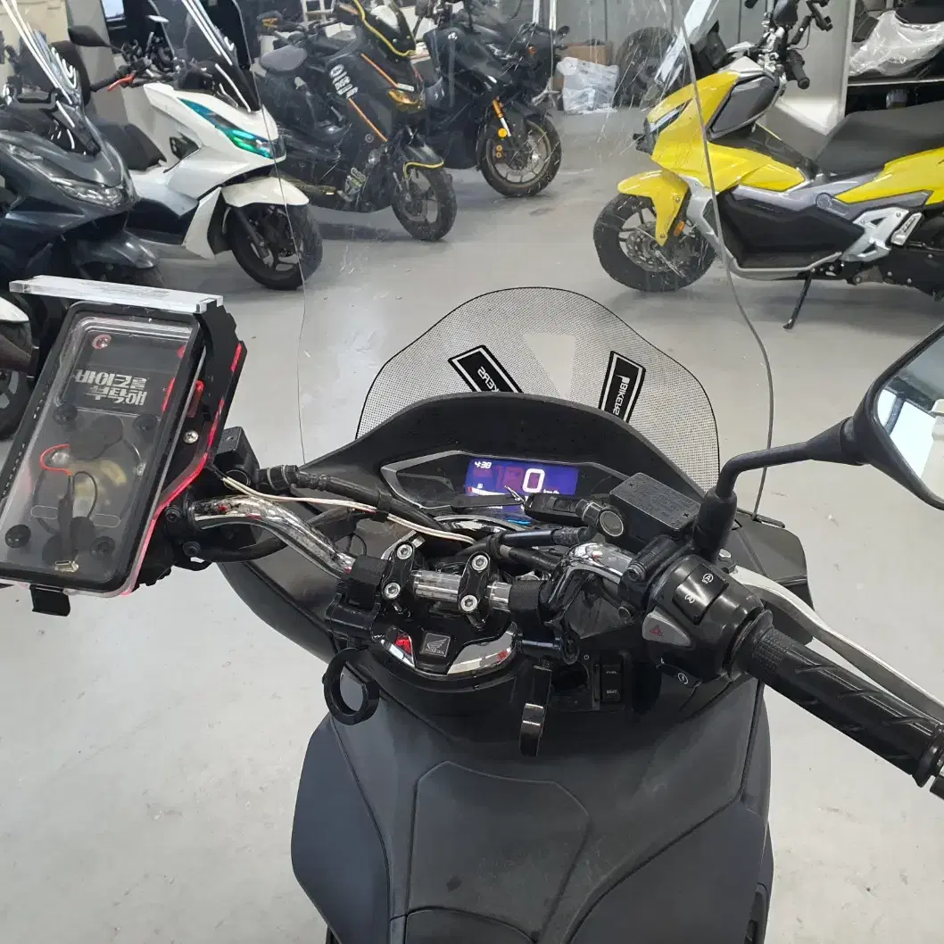 pcx125abs 21년식 배달셋팅 점검완료:)