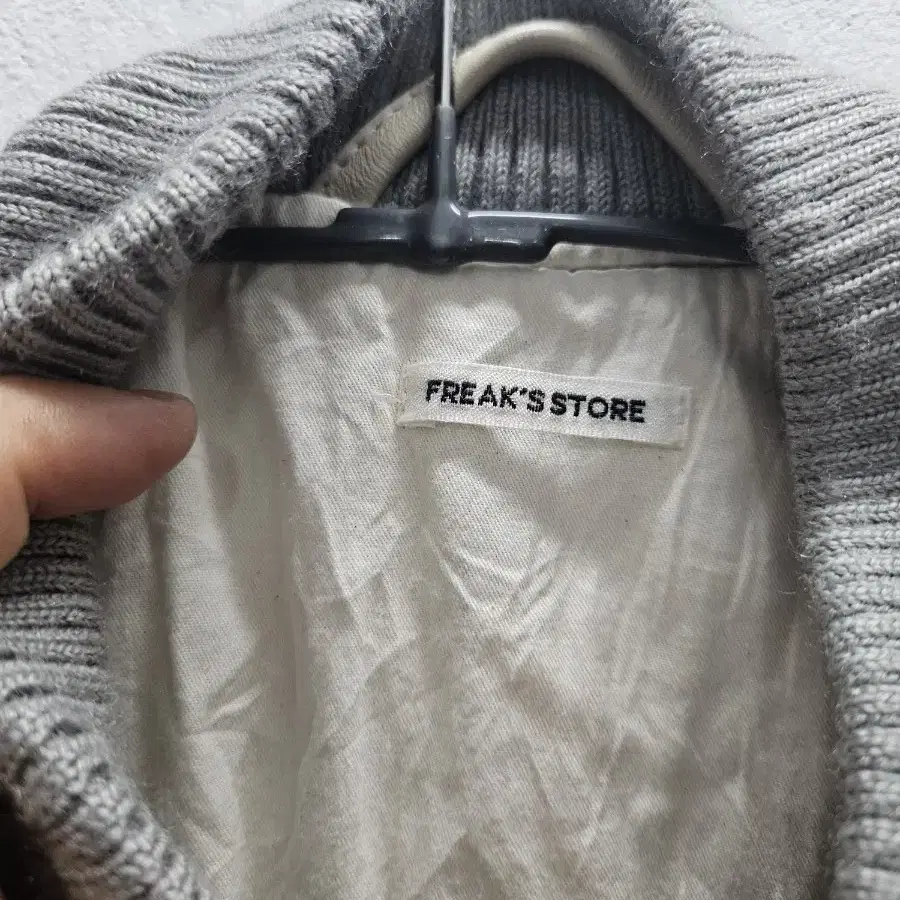 S FREAKS STORE 프릭스 스토어 바시티 자켓