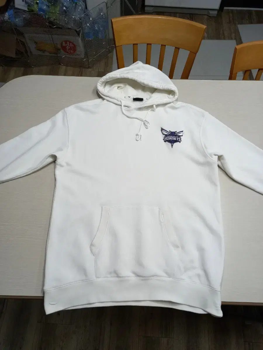 2XL NBA HORNETS Short Sleeve Momo Hoodie White 2XL-23