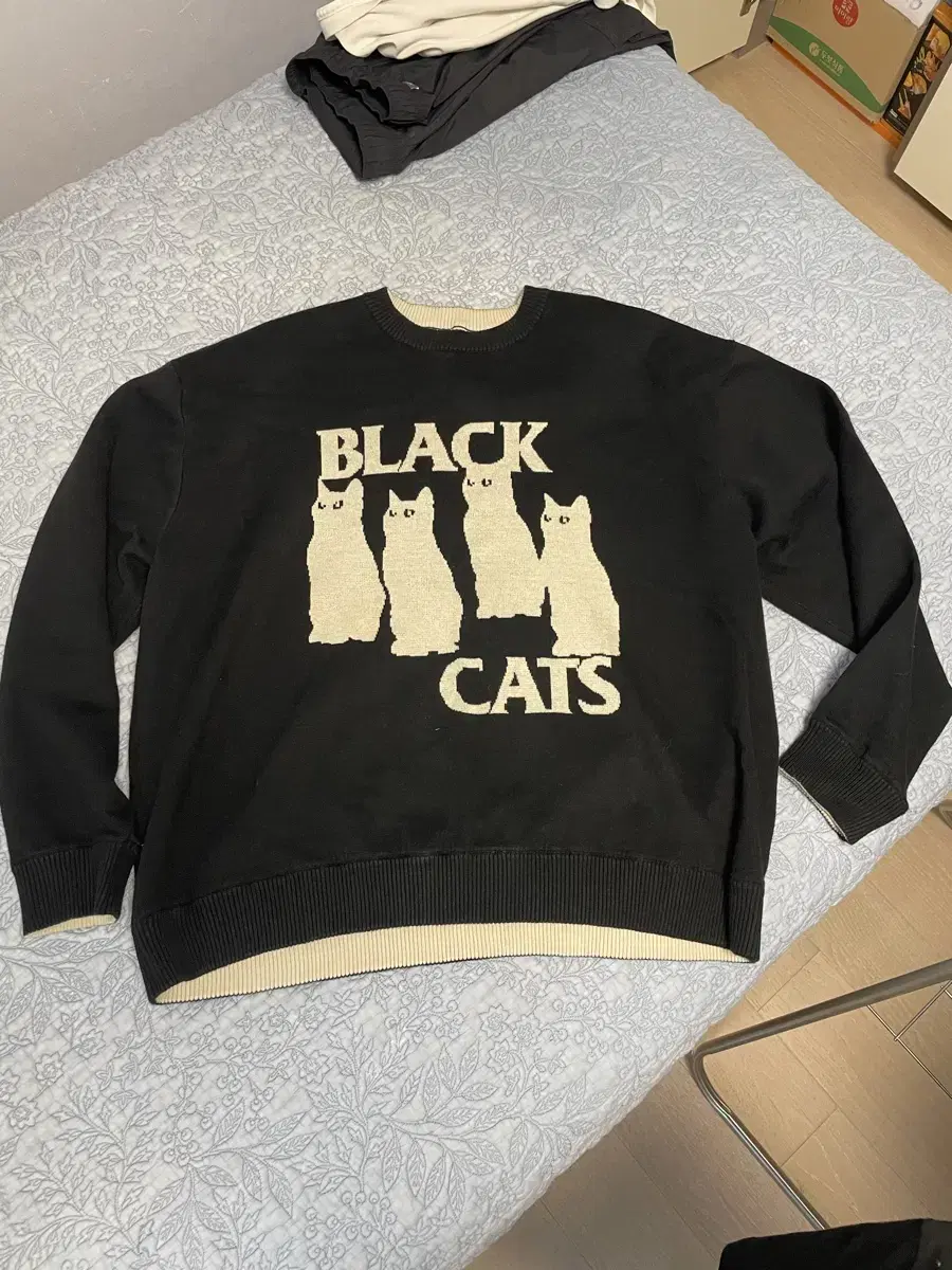 VIVA STUDIO Black Cats Knit