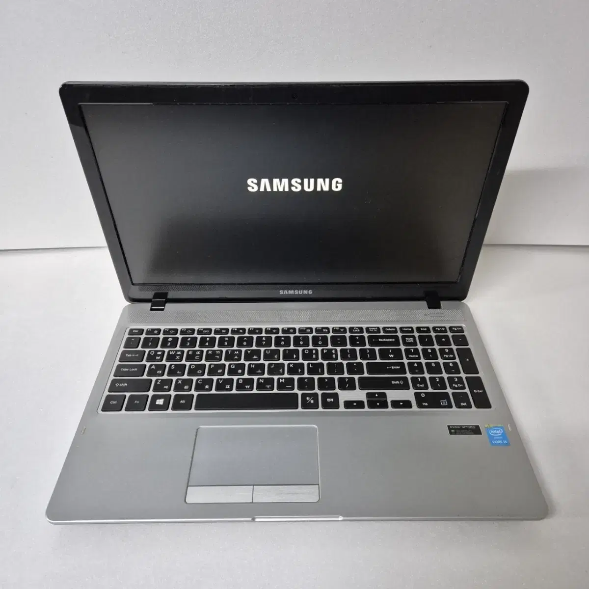 Selling Samsung NT500R5H-Y53B 15-inch laptop