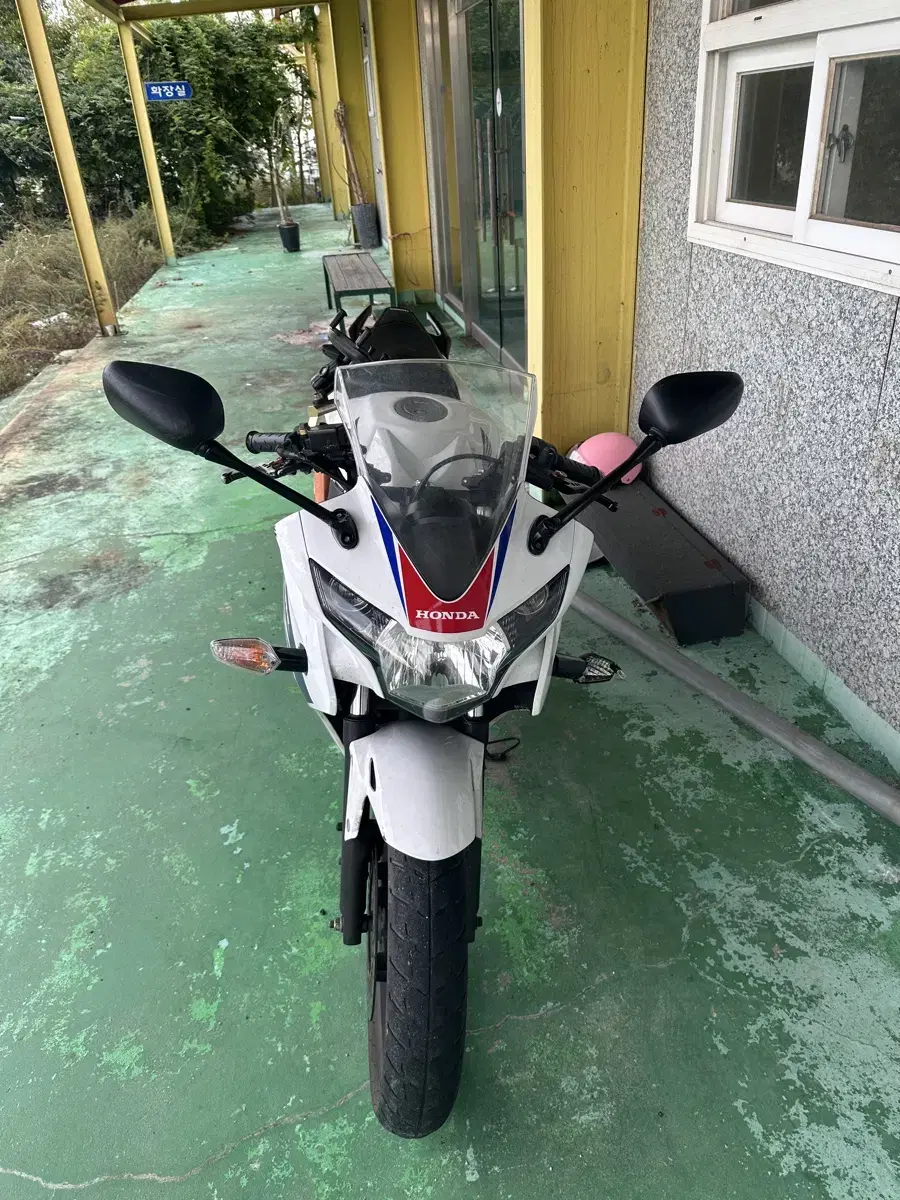 cbr125