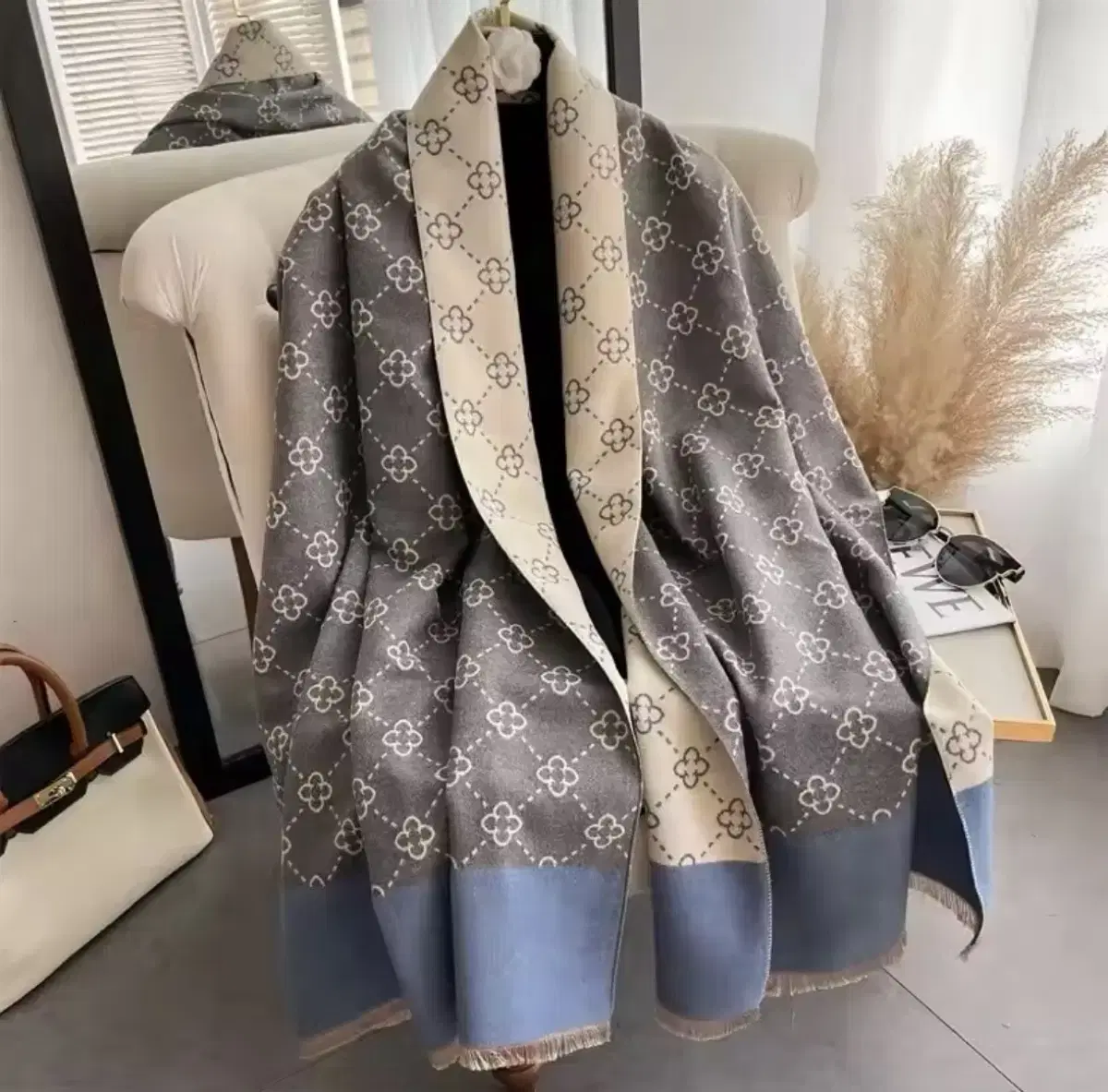 [New] Luxury Shawl Muffler for sale