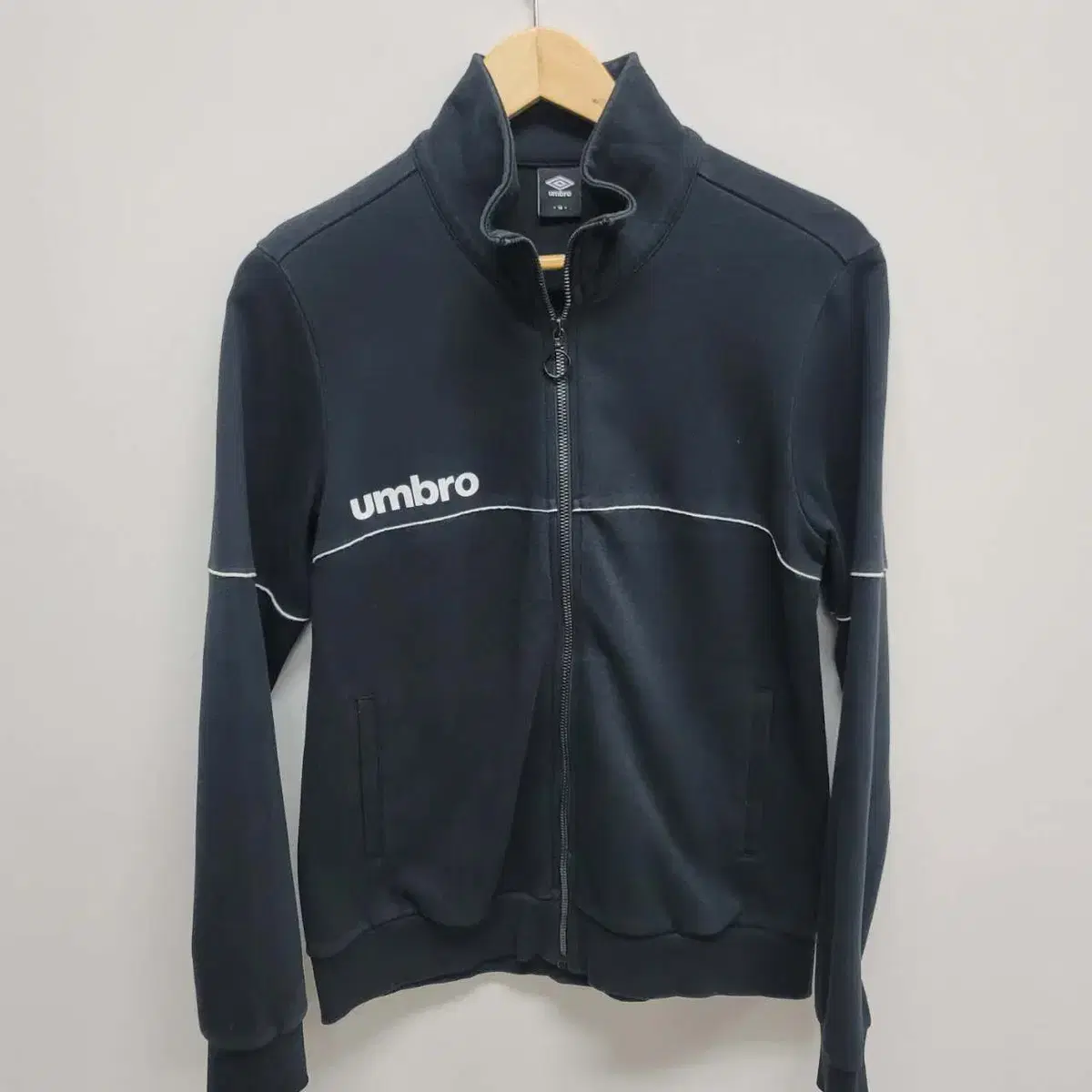 S) 엄브로 umbro 여성져지집업