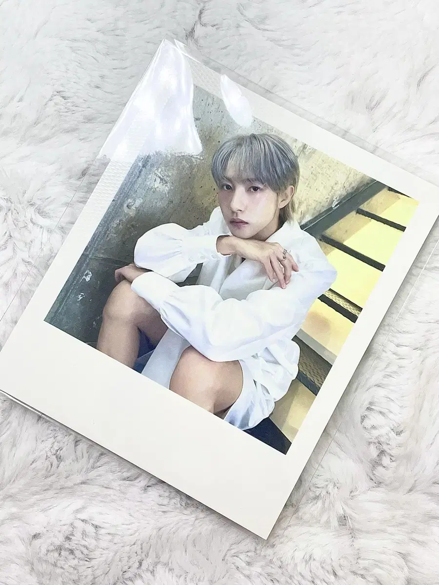 nct dream nct dream renjun 2024 seasons greetings polaroid