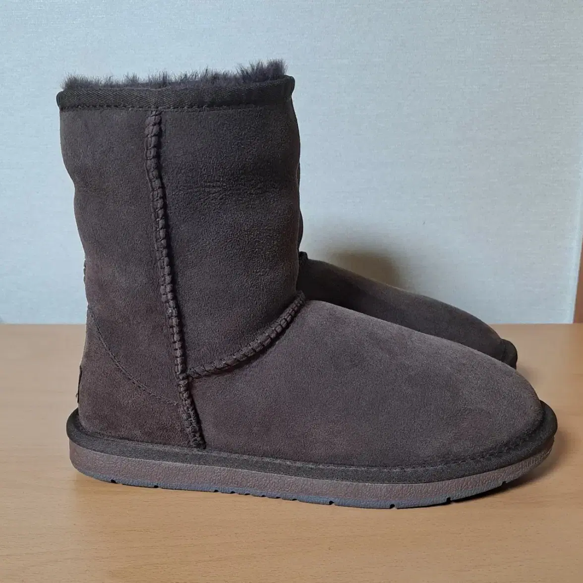 UGG 어그부츠 38 240 다크브라운