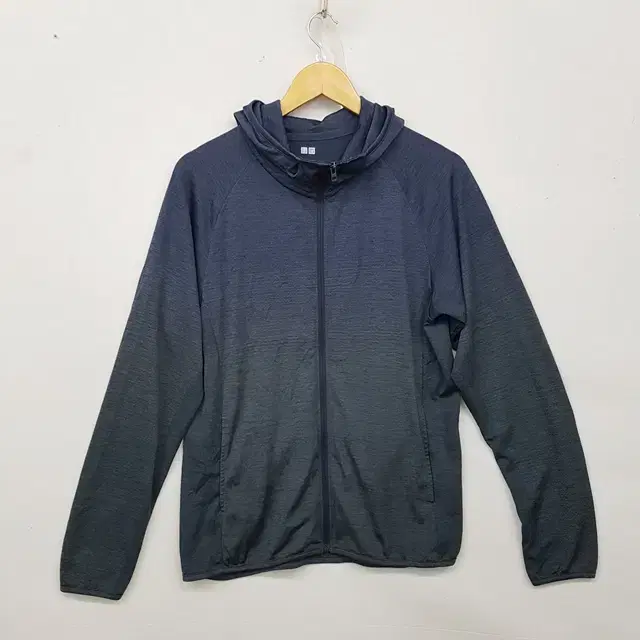 UNIQLO Gradient Hoodie Navy