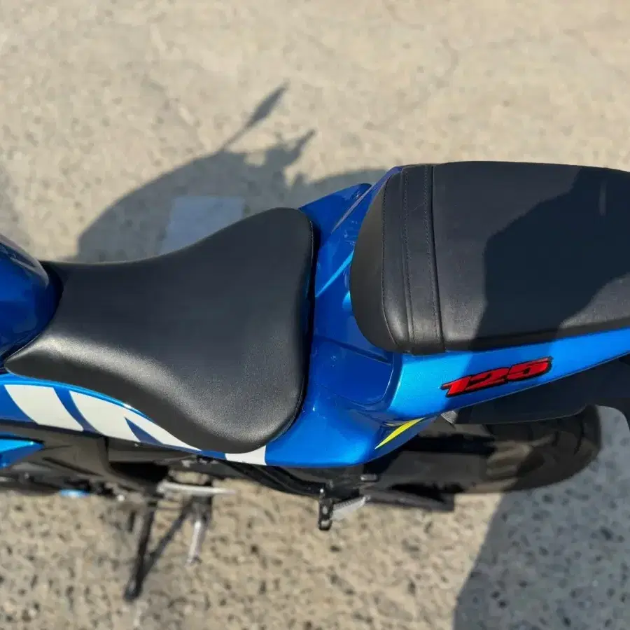 스즈키 gsx-r125 20년형 짧은키로수 판매합니다