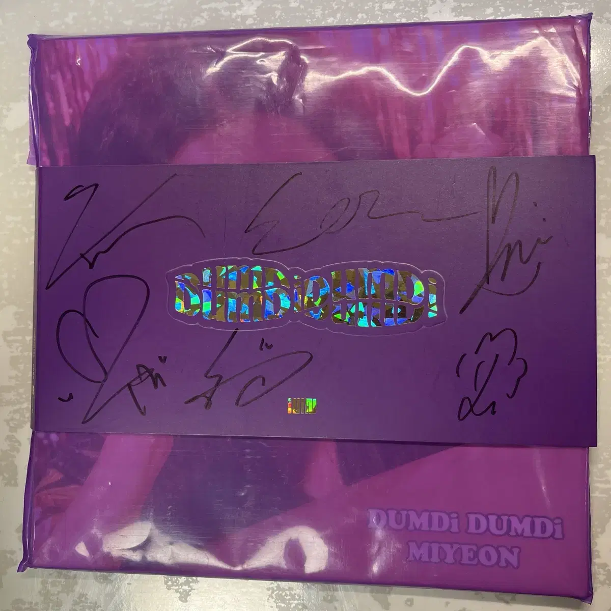 Gidle Gidle Gidle Signed Album