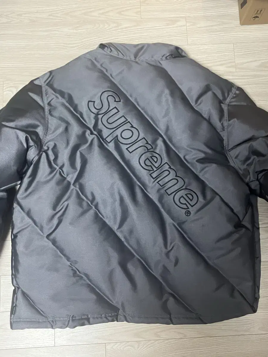 Supreme Iridescent Puppy Jacket Padded Silver