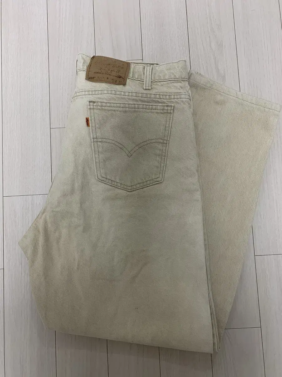 90s USA Levi's 550 Beige [38x32] [38x32