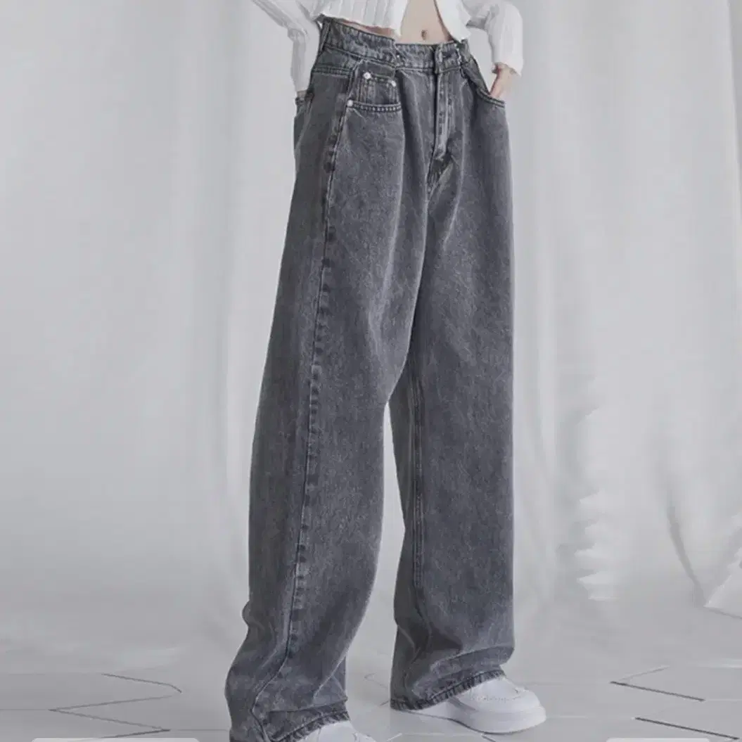 어반드레스 BUCKLE WIDE DENIM PANTS GREY