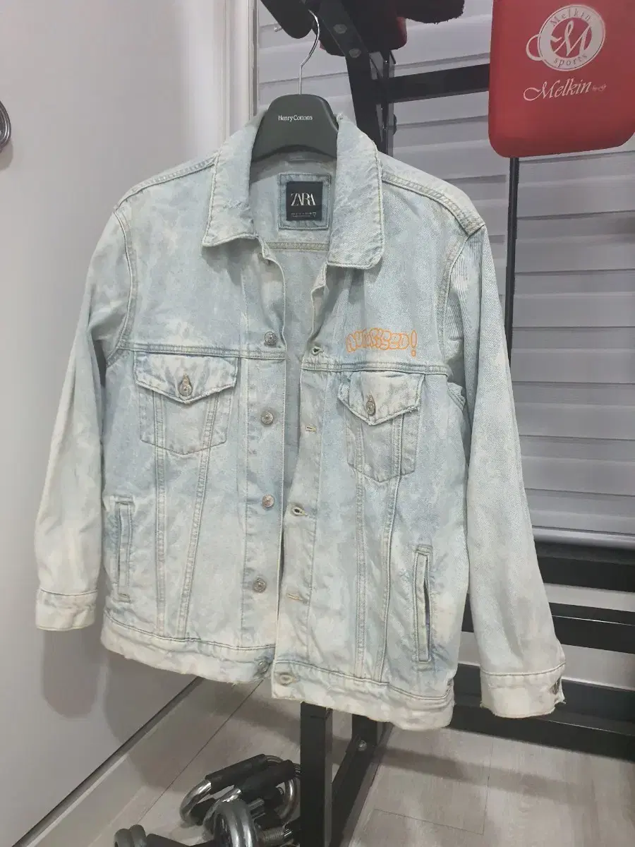 Zara. Light blue denim jacket size 95-100