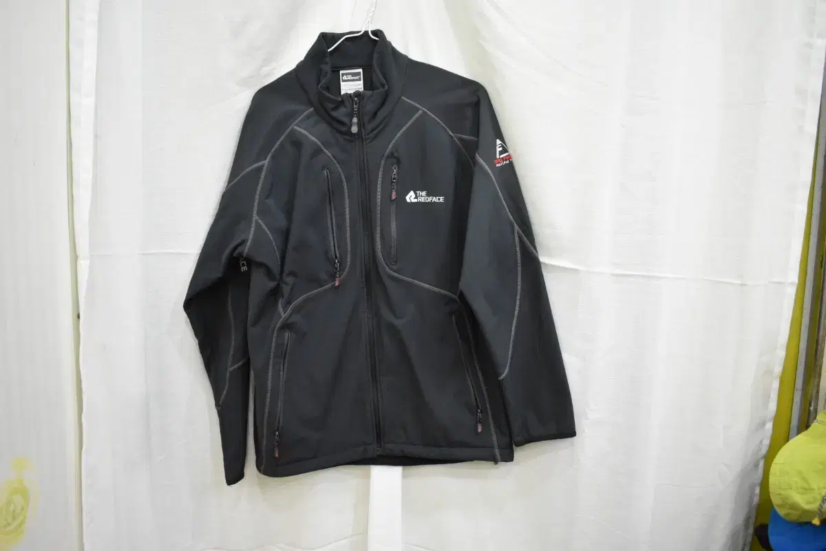 Redface Men's Windbreaker 100