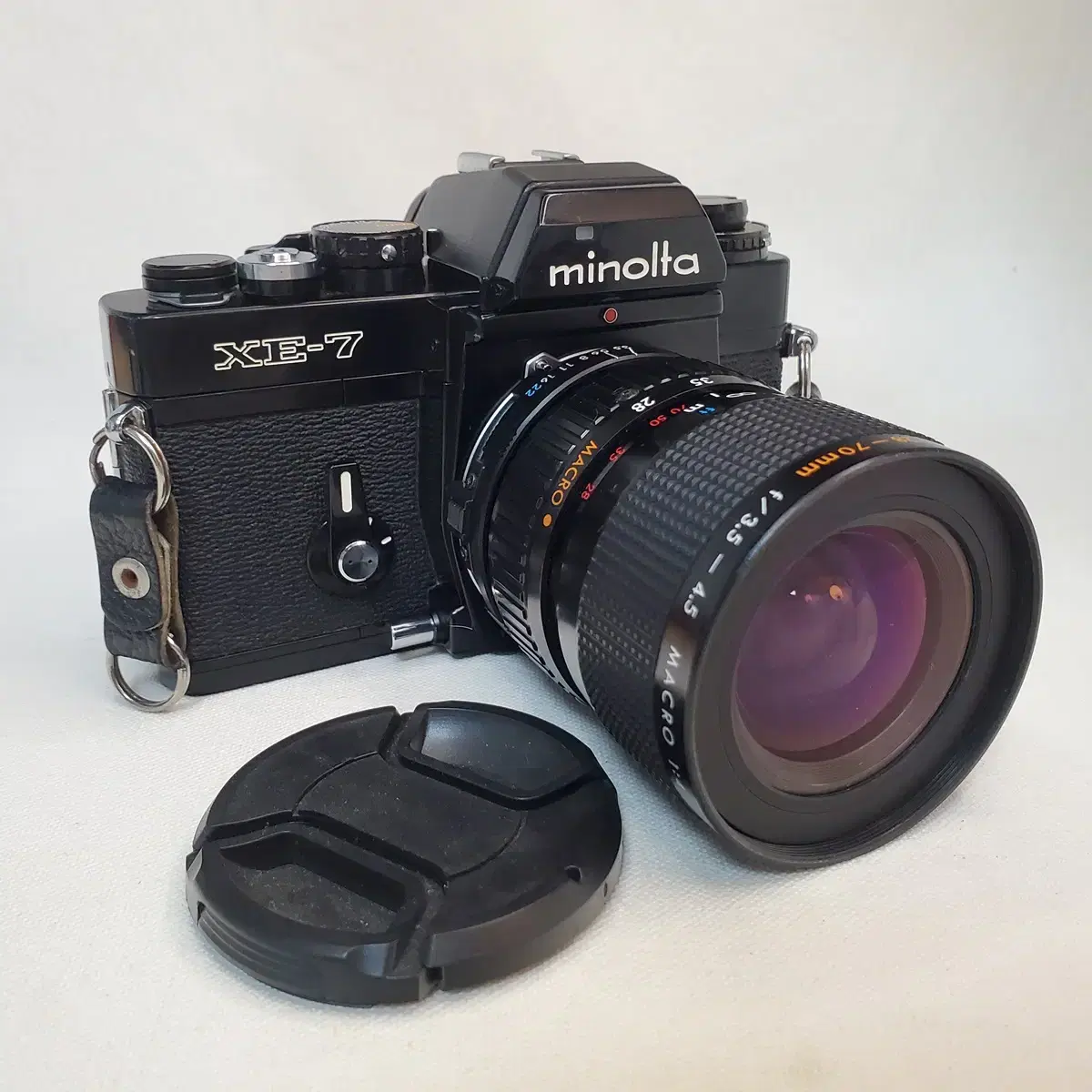 Minolta XE-7,Alike Leica R3 Camera