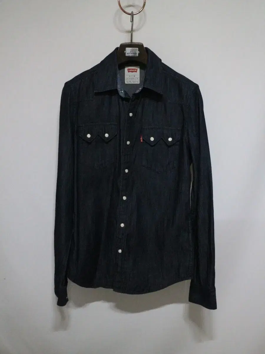 Sell Levi's Men's Denim Shirt.