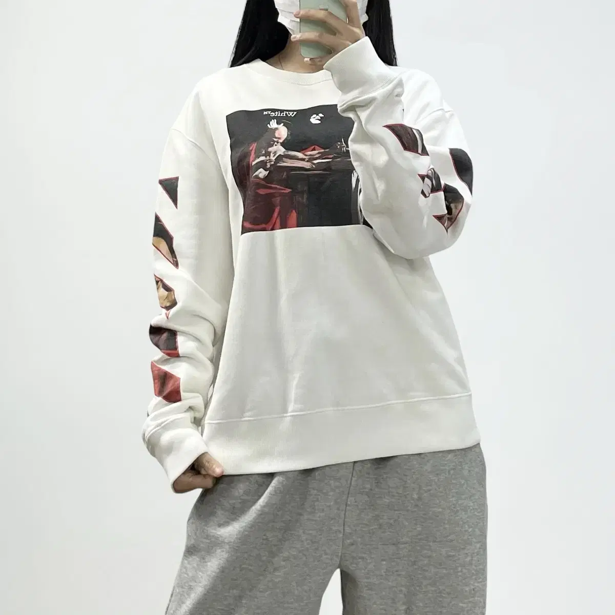 Off-white carabajoskull crew neck top in white