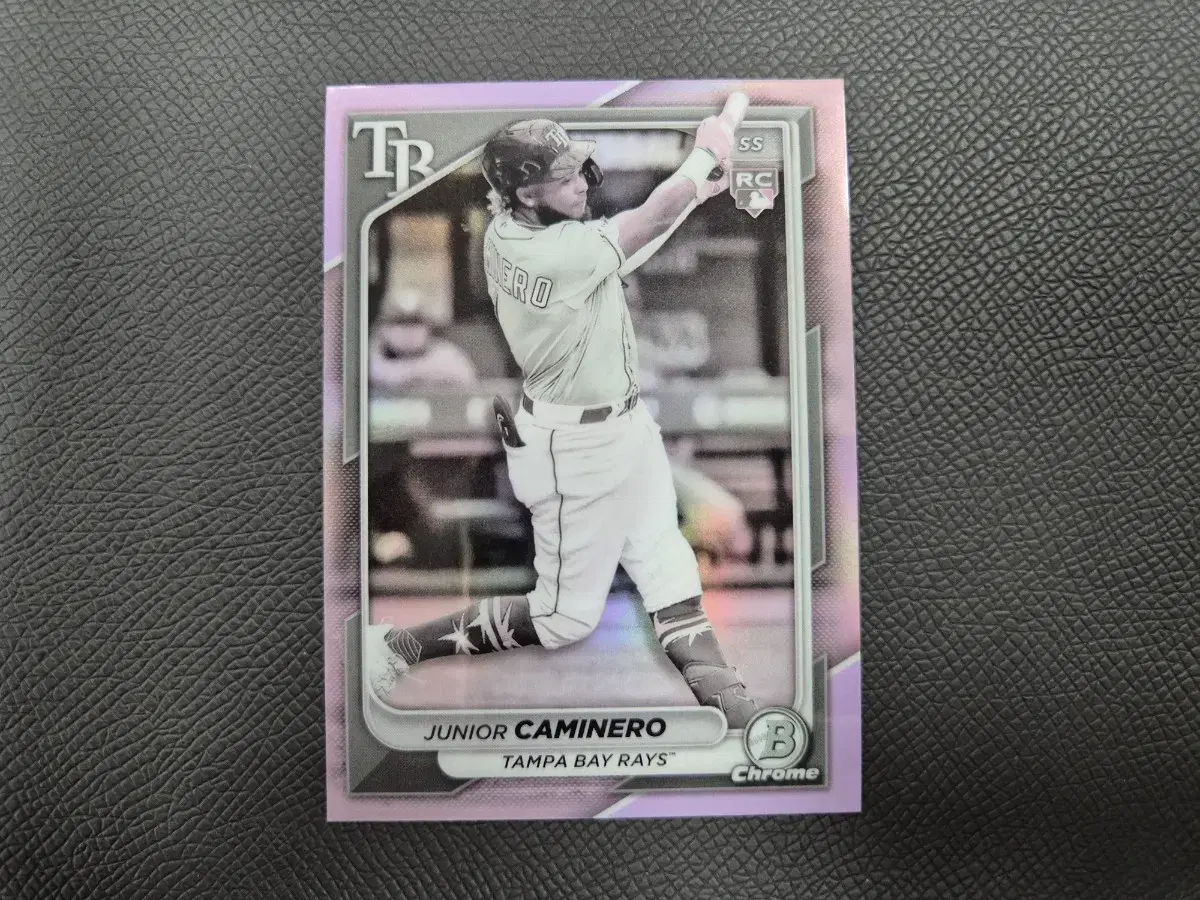 2024 bowman chrome 카미네로 펄(pearl)카드 팝니다