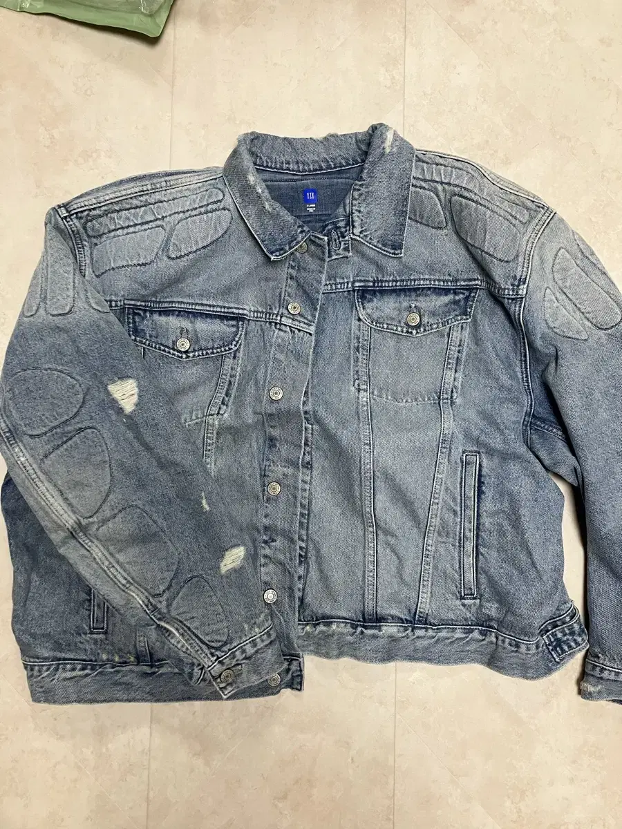 E.JI Gap Padded Denim Jacket XL