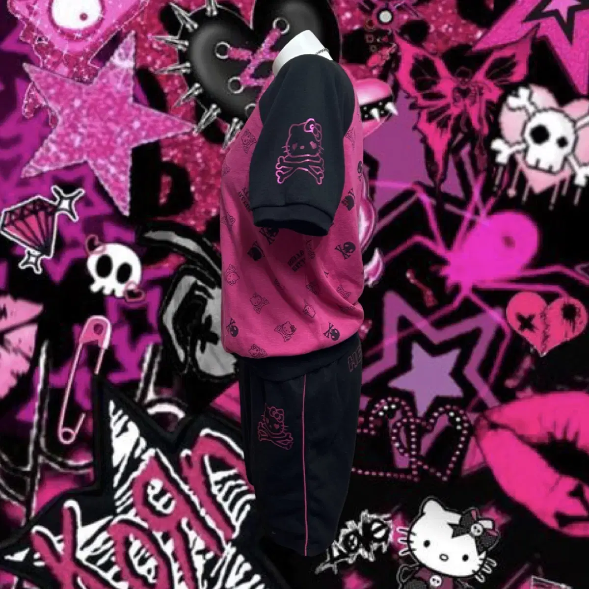 Sanrio Skull punk hellokitty 2010 black