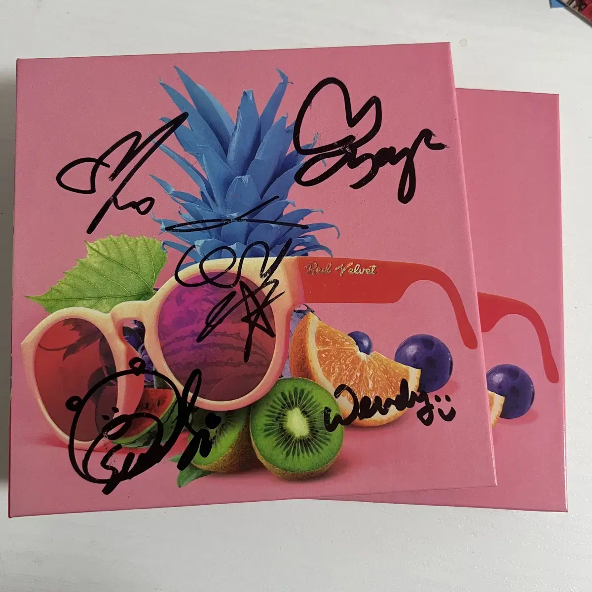 Red Velvet Signature Album