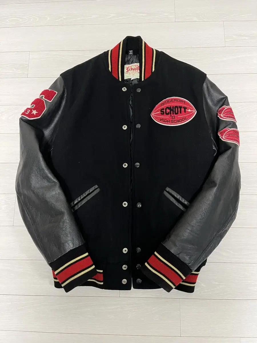 Short Varsity Jacket S