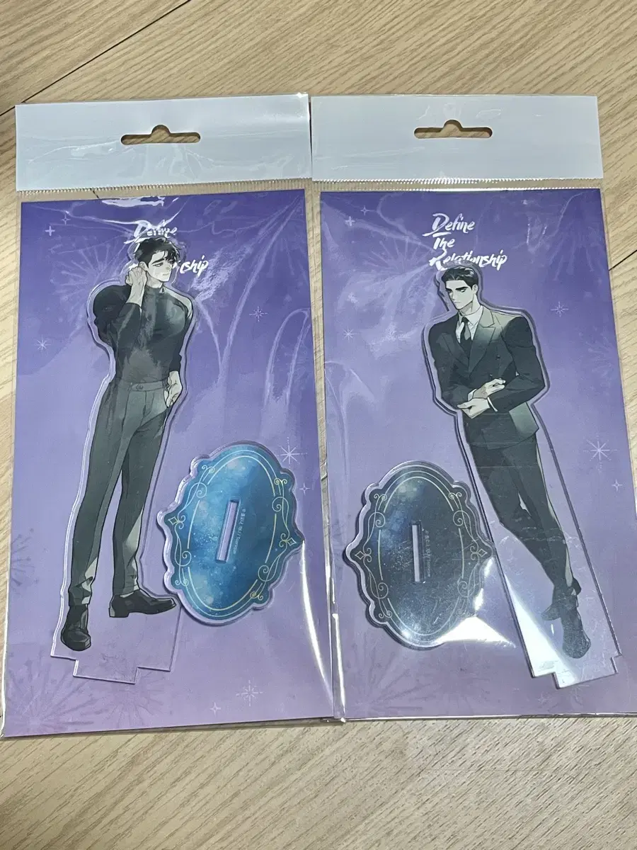 Tunik DTR acrylic stand in bulk