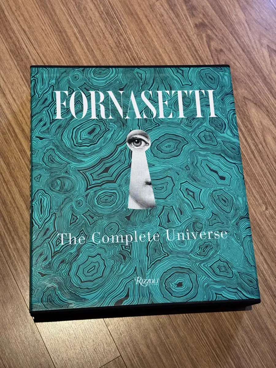 포르나세티 책 pornasetti the complete universe