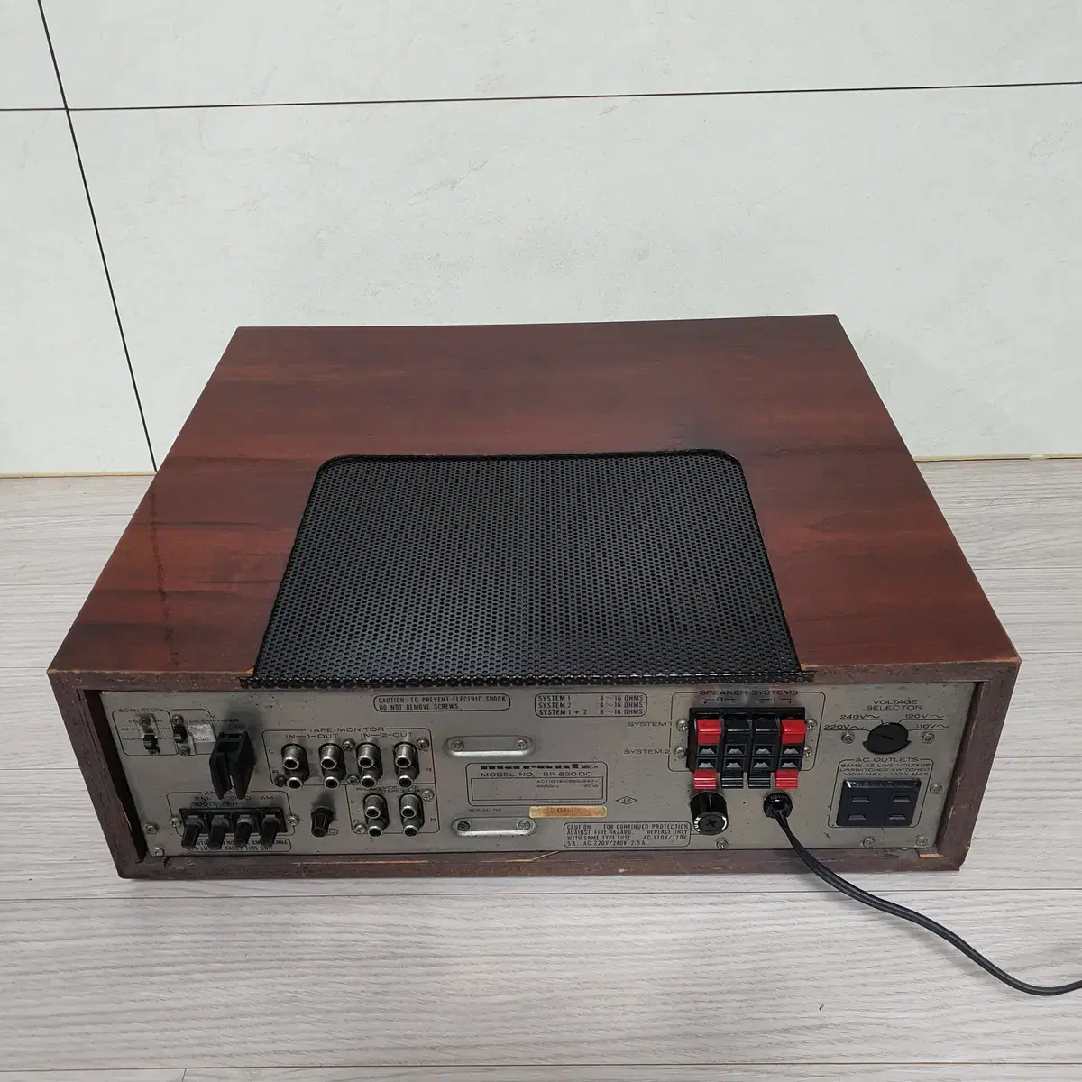 마란츠 SR820DC 리시버